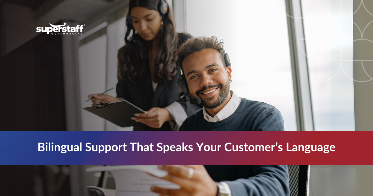 Smiling Spanish call center agents representing professional support services for outsourcing in Spanish.